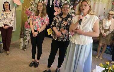 Pani dyrektor dziękuje wszystkim dzieciom za pięknie recytowane wiersze