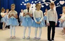 Dzieci z grupy 3 recytują wierszyki